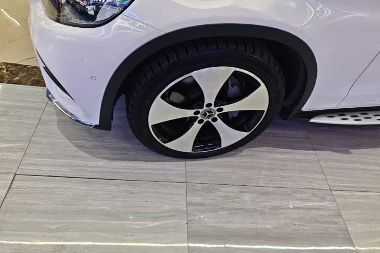 Used Mercedes-Benz GLC 2018 GLC 300 4MATIC Sport Edition
