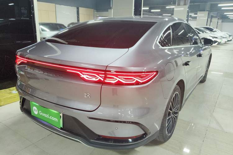 Used BYD Han 2024 EV Glory Edition 506KM Front-Wheel-Drive Premium Model
