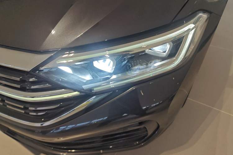 Used Volkswagen Sagitar 2023 300TSI DSG Excellence Edition
