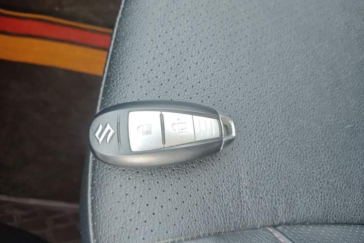 Used Suzuki S-Cross 2014 1.6L CVT Two-Wheel Drive Elite Version
