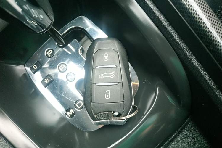 Used Citroen C3-XR 2015 1.6THP Automatic Flagship Model
