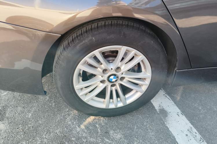 Used BMW 3 Series 2014 320Li Fashion Model
