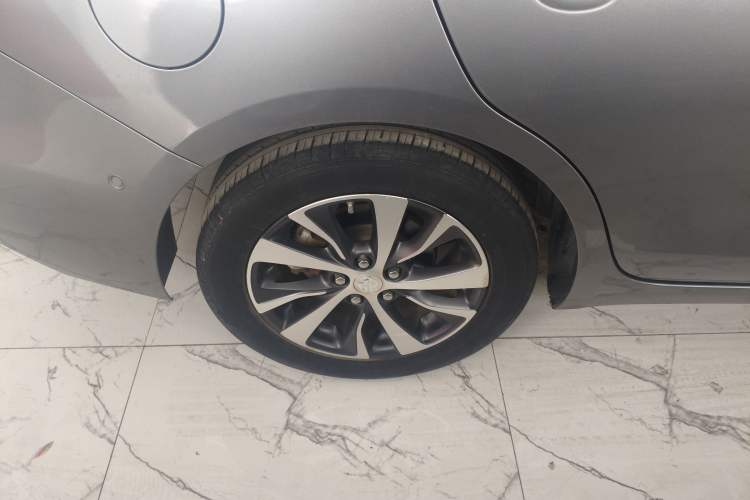 Used Buick Excelle GX 2018 18T Automatic Elite Model