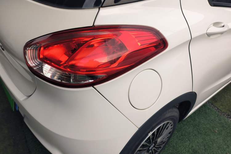 Used Baojun 310 2016 1.2L manual Comfort trim level
