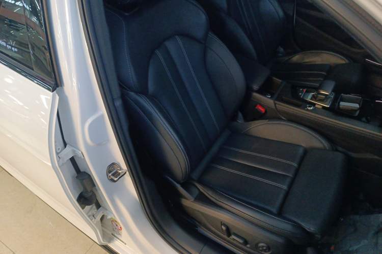 Used Audi A4L 2023 40 TFSI Bang & Olufsen Starry Night Edition