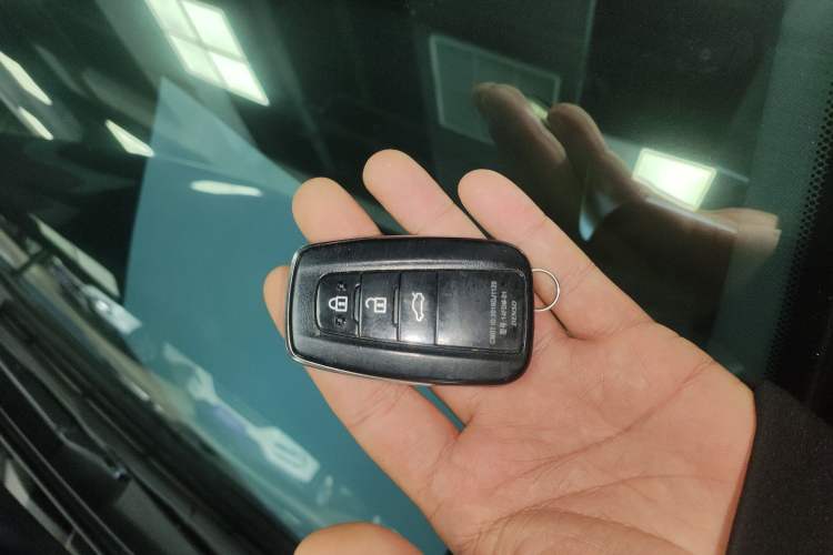 Used Toyota Camry 2021 2.0G Luxury Edition