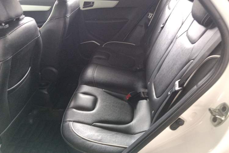 Used  Refine S2 2015 1.5L CVT Luxury Smart Version
