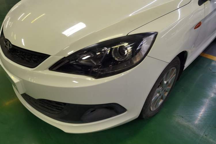 Used Chery Fengyun 2 2013 Hatchback 1.5L Manual Ruiyi Edition
