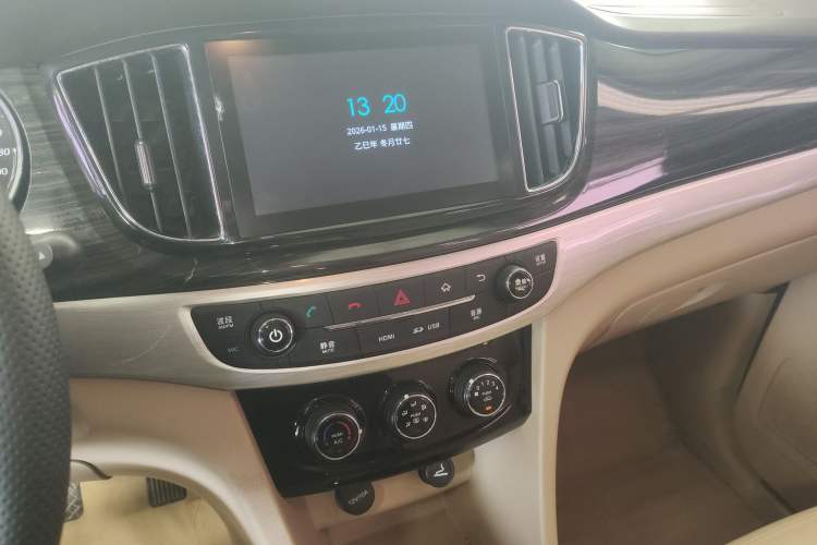 Used Baojun 730 2016 1.5L Manual Comfort Version 7 Seats China V Emission Standard