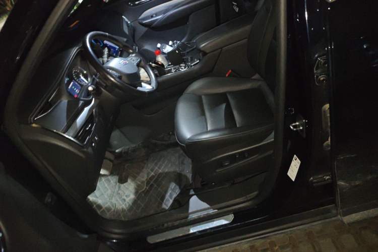 Used Cadillac XT4 2020 28T Two-Wheel-Drive Leading Version
