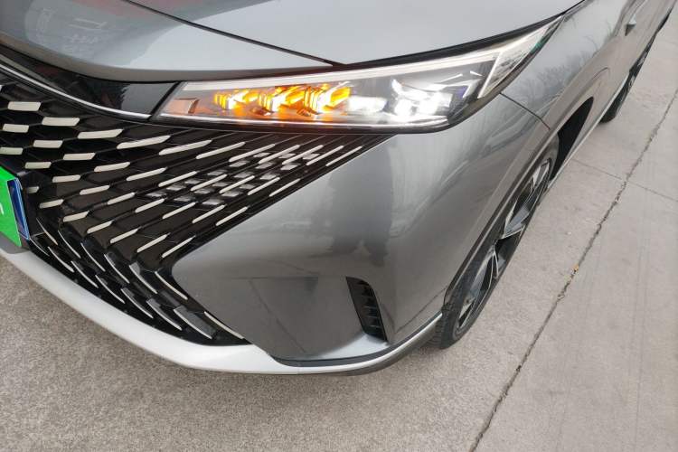 Used Roewe RX5 2023 1.5T Prestige Sliding-Screen Version
