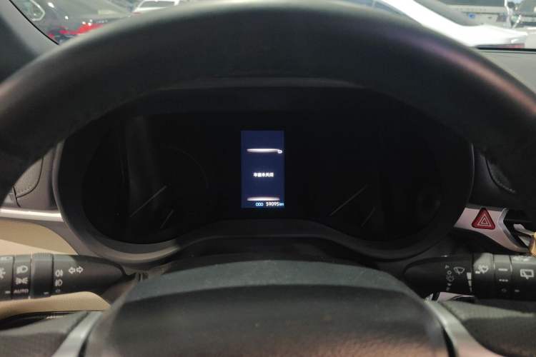 Used Toyota Sienna 2023 2.5L Hybrid Deluxe Edition
