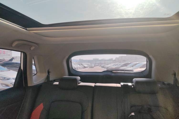 Used Venucia T60 2022 1.6L CVT Smart Drive Version
