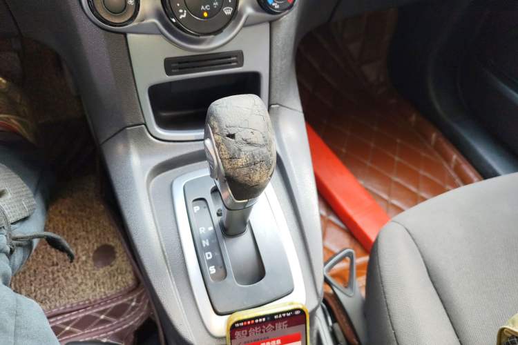 Used Ford Fiesta 2013 Hatchback 1.5L Automatic Fashion Edition
