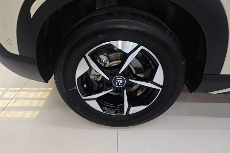 Used BYD Yuan UP 2025 Intelligent Driving Version 401 km Leading Edition