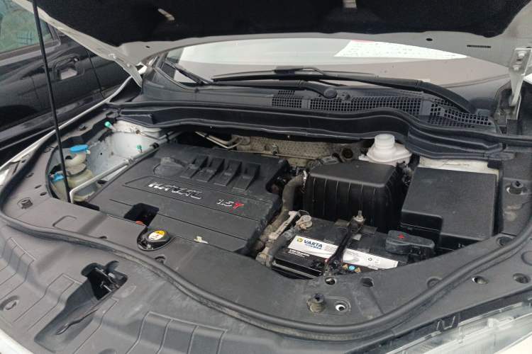 Used Haval H6 2015 Revised Version Sport Edition 1.5T Manual Transmission Two-Wheel Drive Elite Grade
