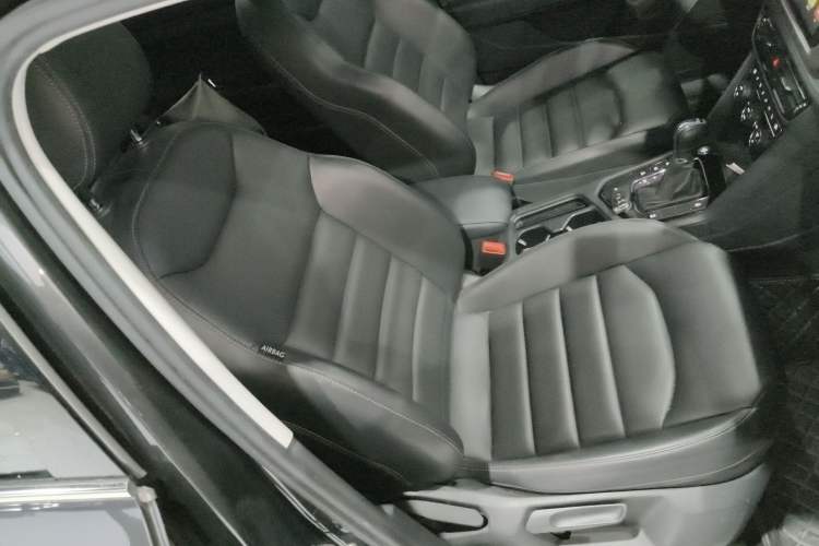 Used Volkswagen Tharu 2020 280TSI Two-Wheel Drive Luxury Plus Version China VI Standard
