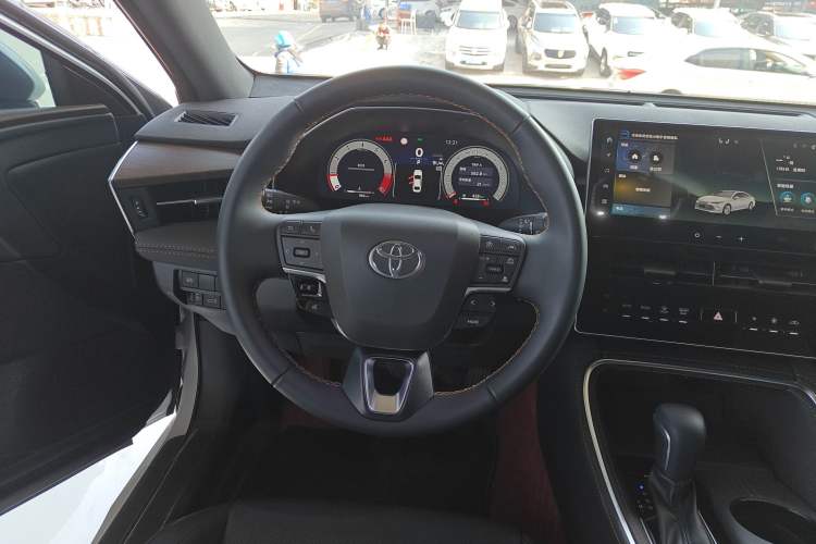 Used Toyota Avalon 2024 2.0L Luxury Edition
