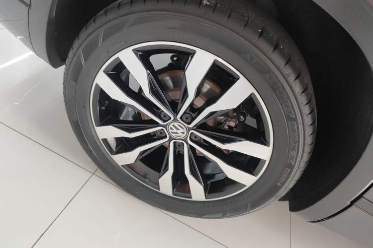 Used Volkswagen Tayron 2020 380TSI All-Wheel Drive R-Line Connected Version
