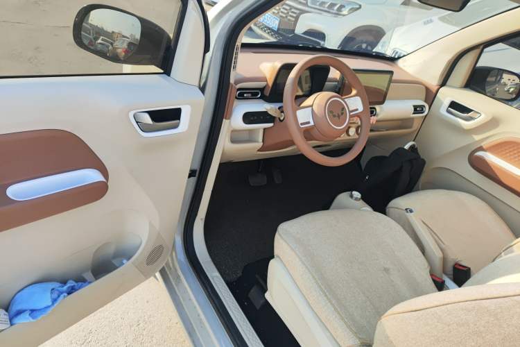 Used Wuling Hongguang MINIEV 2024 3rd Generation 215km Youth Edition
