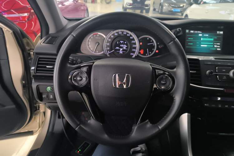 Used Honda Accord 2016 2.0L Luxury Edition