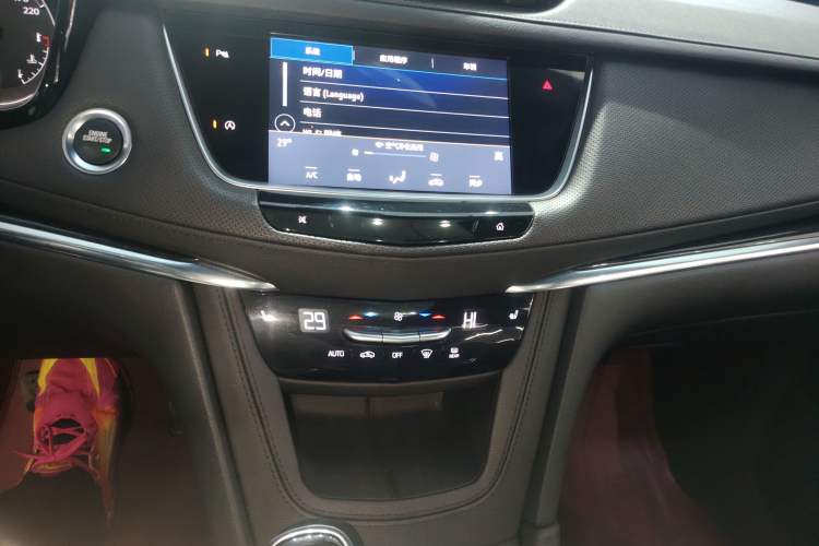 Used Cadillac XT5 2022 2.0T Two-Wheel Drive Luxury Version
