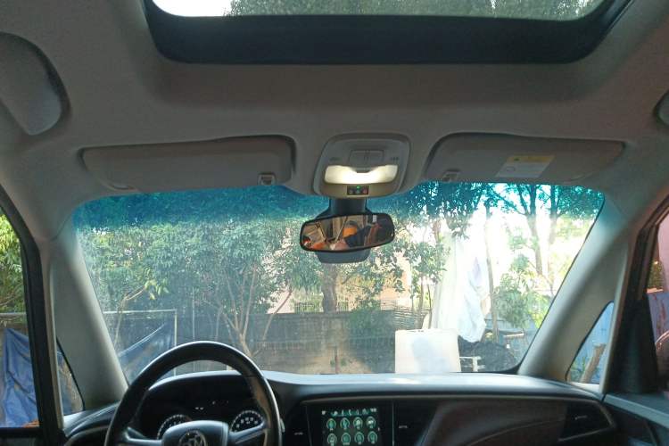 Used Buick GL6 2018 18T 6-Seater Luxury Model
