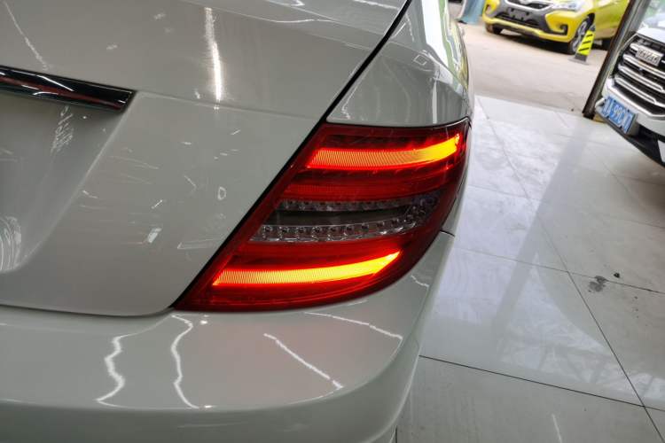 Used Mercedes-Benz C-Class 2013 C 180 Classic Grand Edition
