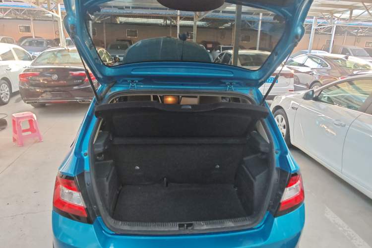 Used Skoda Fabia 2015 1.4L Automatic Chuanxing Edition
