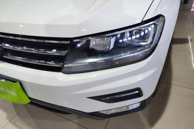 Used Volkswagen Tiguan L 2019 Updated Version 330TSI Automatic Two-Wheel Drive Panoramic Comfort Edition China VI Standard
