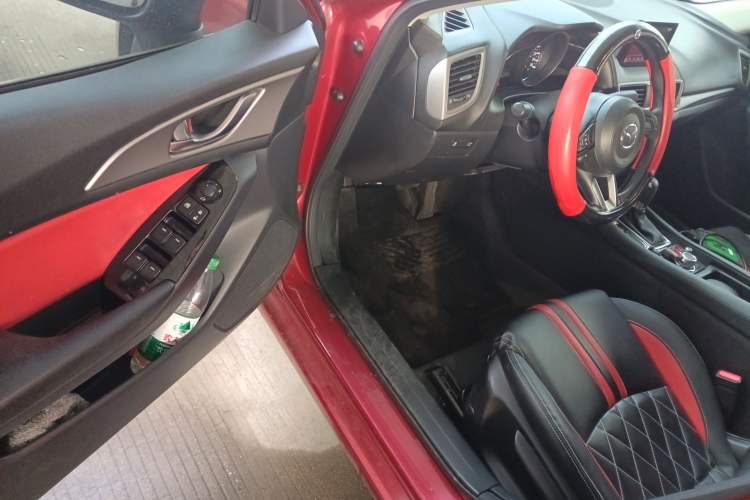 Used Mazda Mazda 3 Axela 2019 Cloud-Controlled Version Sedan 1.5L Automatic Luxury Trim China V Standard