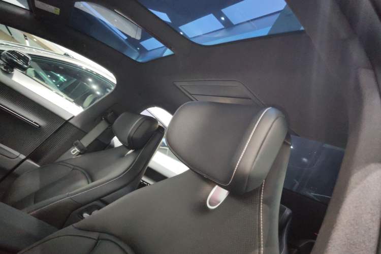 Used  12 2025 Ultra Extended-Range Edition
