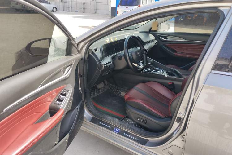 Used Changan Eado 2021 PLUS Blue Whale NE 1.4T GDI DCT Flagship Model
