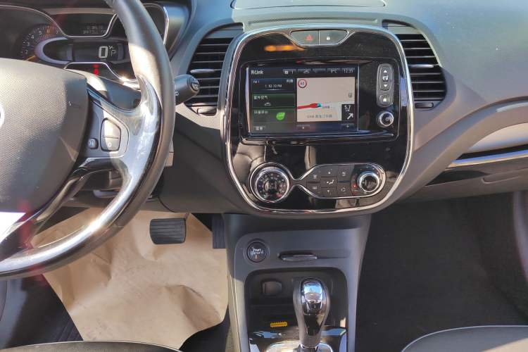 Used Renault Captur 2015 1.2T Automatic Luxury First Edition