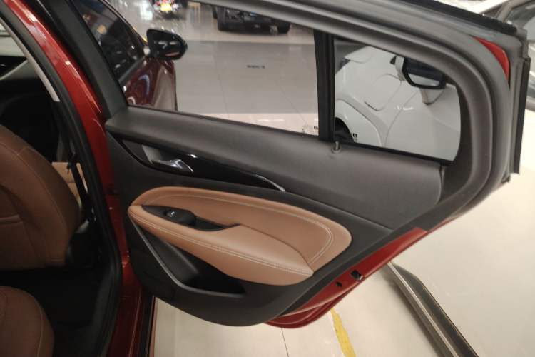 Used Buick Regal 2017 20T Luxury Model
