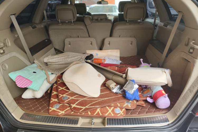 Used Mercedes-Benz R-Class 2017 R 320 4MATIC Business Edition Prestige Model
