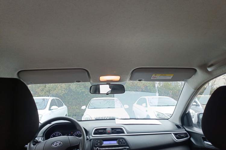 Used Hyundai Verna 2017 1.4L Manual Refreshed Version China V Standard