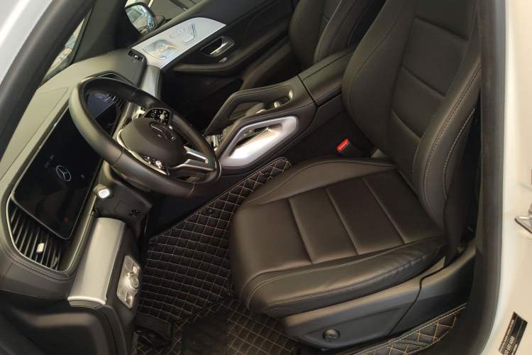 Used Mercedes-Benz GLE 2022 GLE 450 4MATIC Coupe SUV Fashion Model
