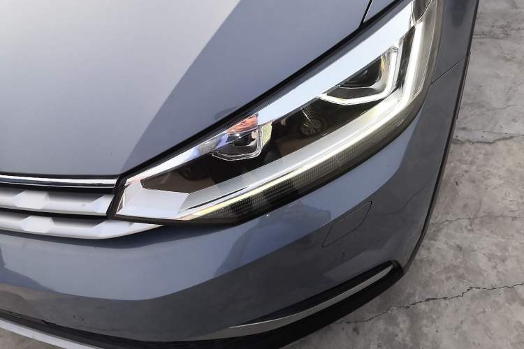 Used Volkswagen Touran 2018 Volkswagen Touran L 280TSI DSG Boundary Edition 6-Seater China V Emission Standard
