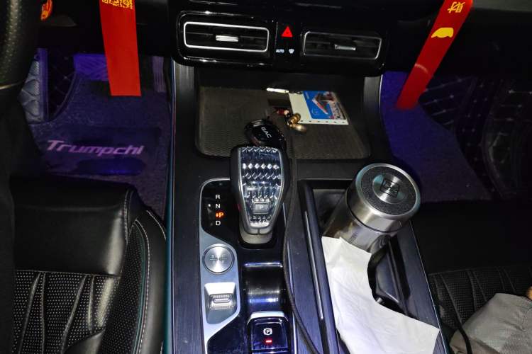 Used GAC Trumpchi GS8 2022 Linghang Series 2.0 TGDI Two-Wheel-Drive Luxury Smart Connectivity Version (7 Seats)