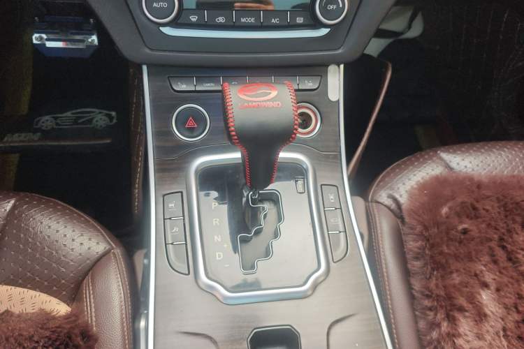 Used Land X7 2015 2.0T Panoramic Prestige Edition
