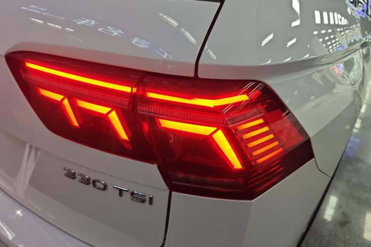 Used Volkswagen Tiguan L 2022 330TSI Automatic Two-Wheel Drive R-Line Enhanced Edition