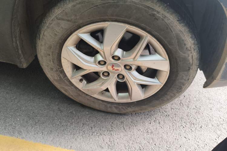 Used Wuling Hongguang S3 2018 1.5L Manual Luxury Model China V Standard
