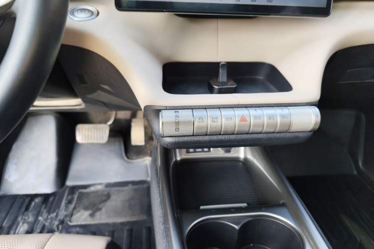 Used BYD Dolphin 2023 420 km Fashion Edition
