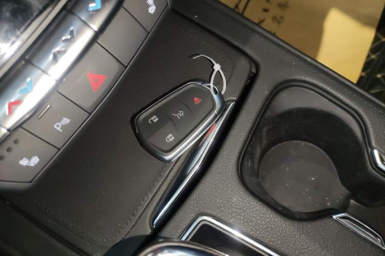 Used Cadillac XT4 2021 28T Two-Wheel Drive Leading Version
