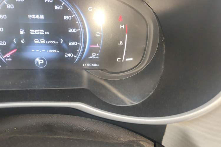 Used Geely Auto Emgrand X7 Sport 2018 1.8TD Automatic Two-Wheel Drive Smart Connect 4G Internet Edition