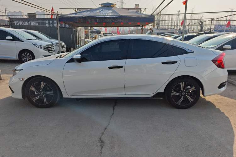 Used Honda Civic 2019 220TURBO CVT Dynamic Edition China VI Emission Standard