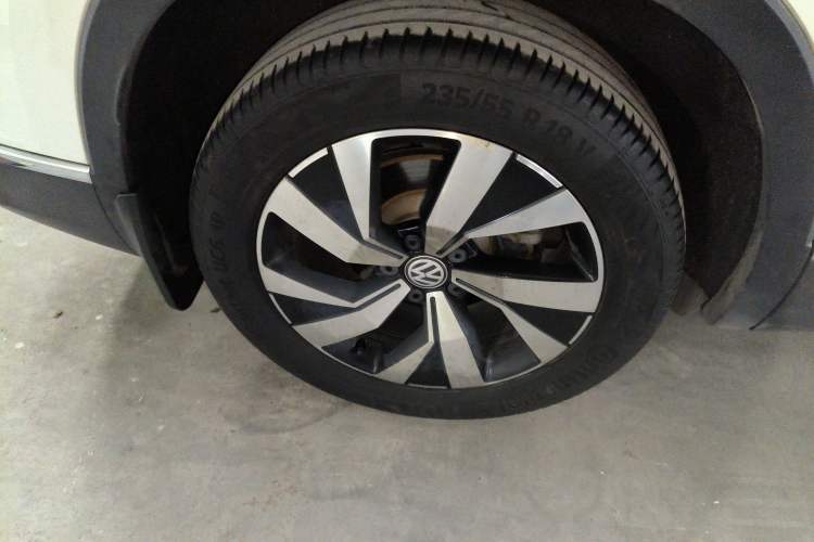 Used Volkswagen Tayron 2019 330TSI Two-Wheel-Drive Luxury Version China V Emission Standard
