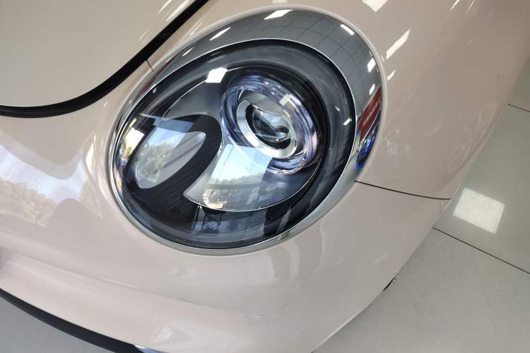 Used ORA Good Cat 2022 Morandi Edition 400km Standard Range Luxury Version Lithium Iron Phosphate