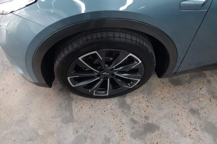 Used ONVO L60 2024 60 kWh All-Wheel Drive
